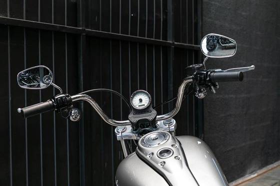 HARLEY-DAVIDSON DYNA SUPER GLIDE 